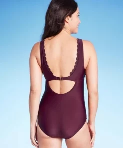 Women's Grommet Scallop Full Coverage One Piece Swimsuit - Kona Sol™ Navy Blue