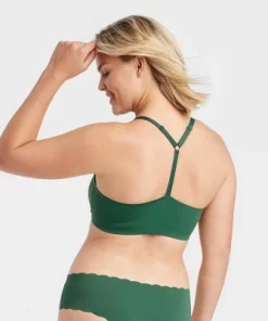 Women's Signature Smooth Scoop Bralette - Auden™ Green 13 Women's Signature Smooth Scoop Bralette - Auden™ Green -Default Template 7 GUEST 33254d4f 04fe 45f0 8b6c a630a93225e2