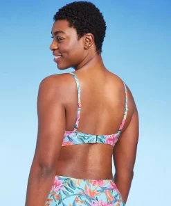 Women's Tropical Print Crossover Triangle Bikini Top - Kona Sol™ Multi 17 Women's Tropical Print Crossover Triangle Bikini Top - Kona Sol™ Multi -Default Template 7 GUEST aa119905 80bd 4c98 85f0 665d0df498e8